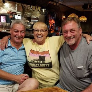 Meet your Posher, Sharon